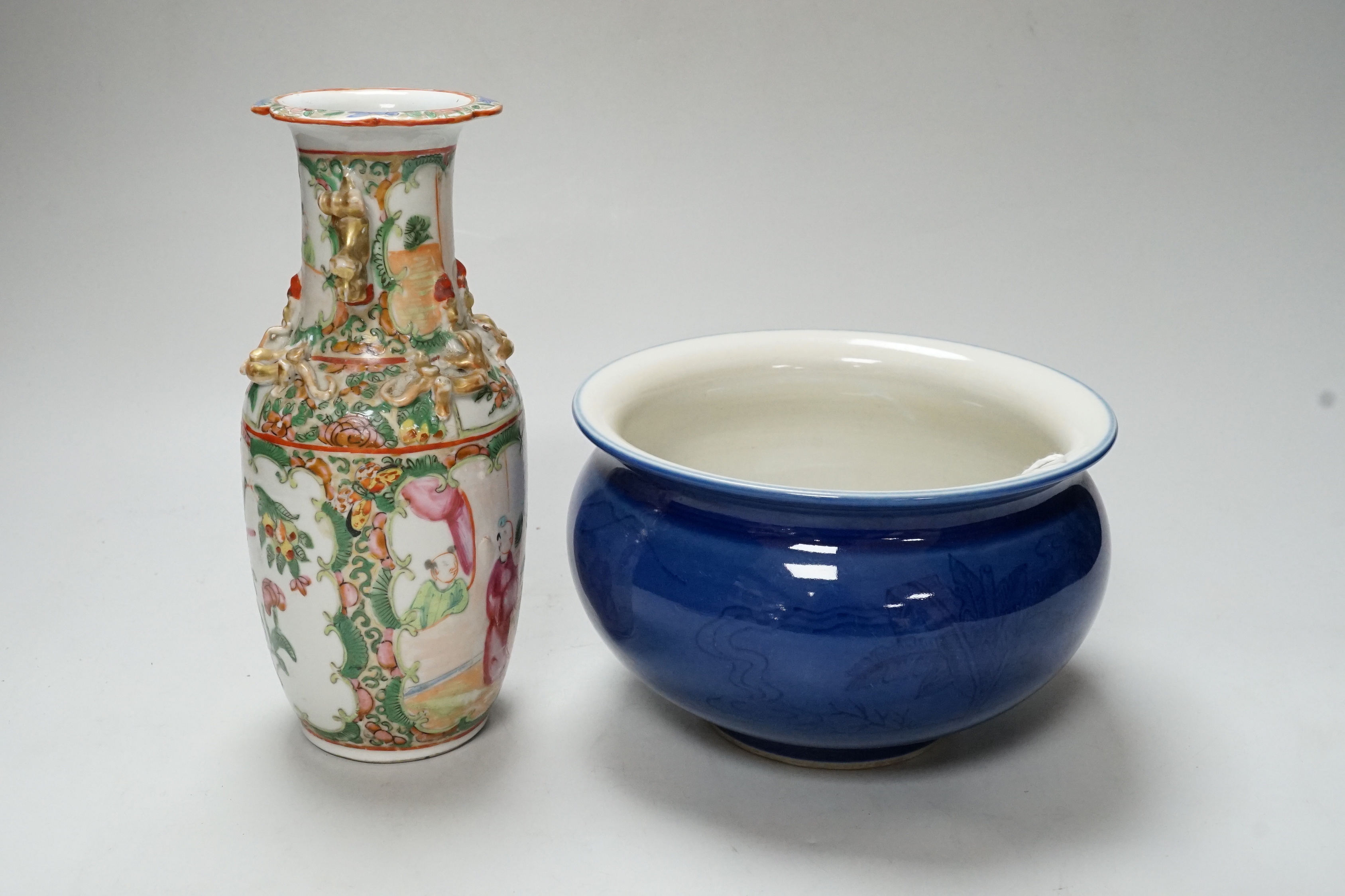 A Chinese famille rose vase and blue ground censer, tallest 20cm